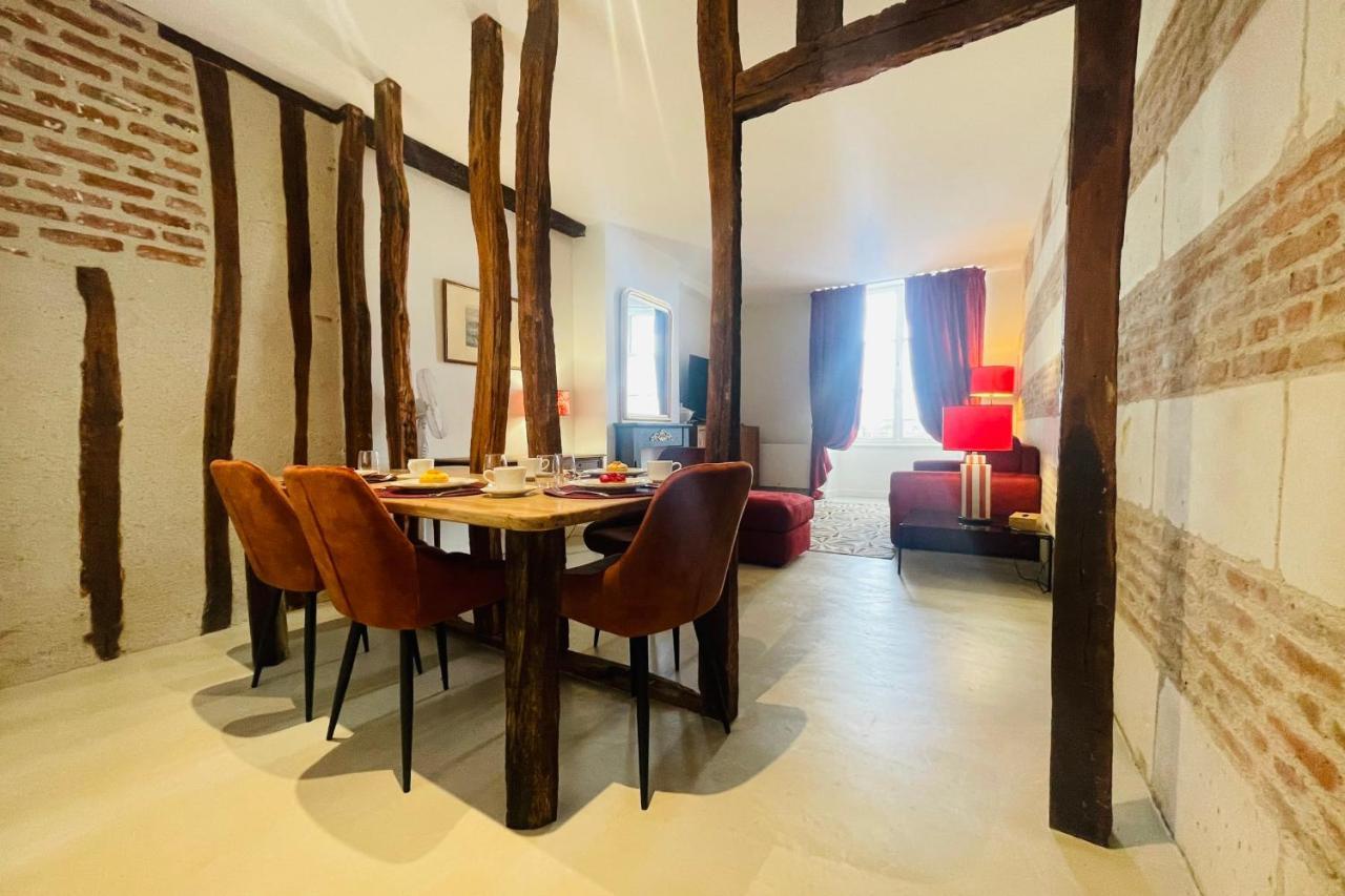 Splendid Apartment At The Foot Of The Castle Of Amboise - View Of The Loir Dış mekan fotoğraf